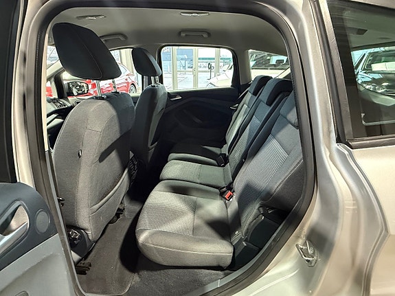 Ford C-Max 9 of 16