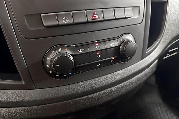 Mercedes-Benz eVito 111 13 of 14
