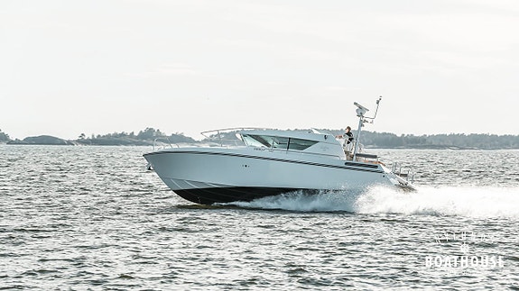 Delta 40 WA | 2x Volvo Penta D6-350 A-B 5 of 5