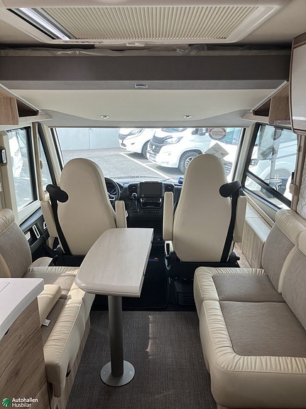 Eura Mobil Integra Line 720 QF / AC PÅ KÖPET 3 of 17