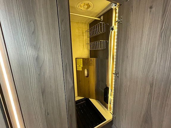 Kabe Ametist 560 XL KS /ALDE/Ugn/Micro/4 bäddar/2995kr/mån 20 of 24