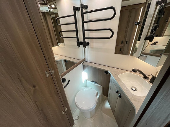 Kabe Ametist 560 XL KS /ALDE/Ugn/Micro/4 bäddar/2995kr/mån 18 of 24