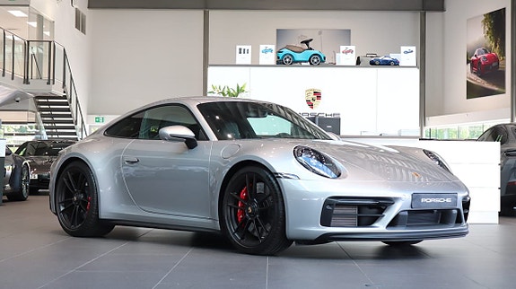 Porsche 911 Carrera GTS
