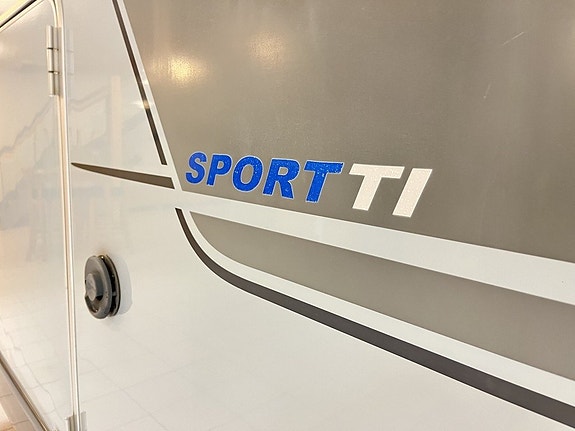 Knaus SPORT TI 650 (Solcell+3 500kg+4 bält+TRUMA) 17 of 17