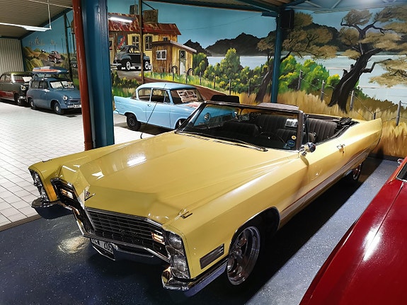 Ford Thunderbird 17 of 30