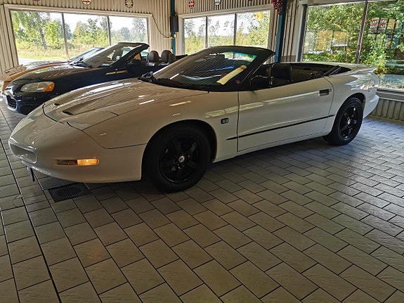 Ford Thunderbird 27 of 30