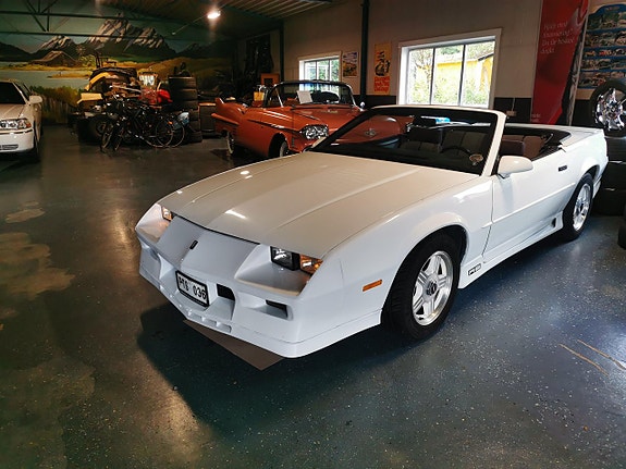Ford Thunderbird 26 of 30