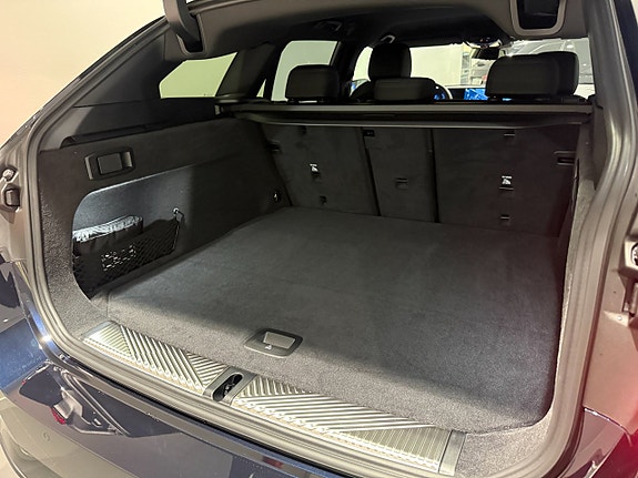 BMW i5 6 of 18