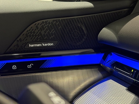BMW i5 11 of 18