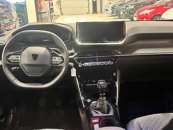 Peugeot 2008 10 of 11