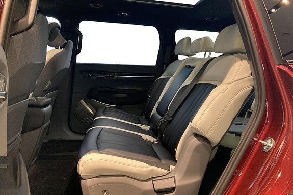 Kia EV9 15 of 21