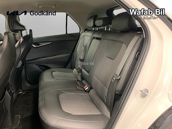 Kia Niro 9 of 17