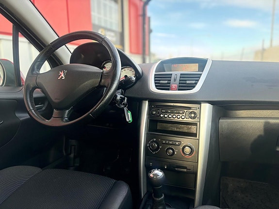 Peugeot 207 10 of 20