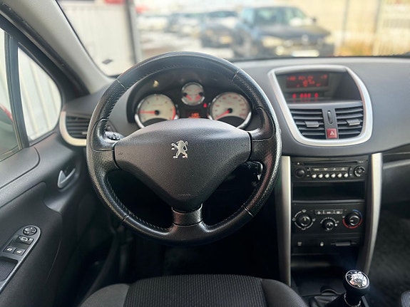 Peugeot 207 11 of 20