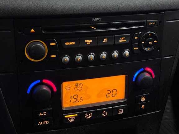 Citroen C4 17 of 19
