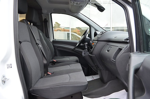 Mercedes-Benz Vito 113 11 of 13