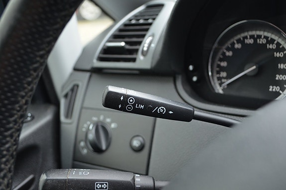 Mercedes-Benz Vito 113 9 of 13