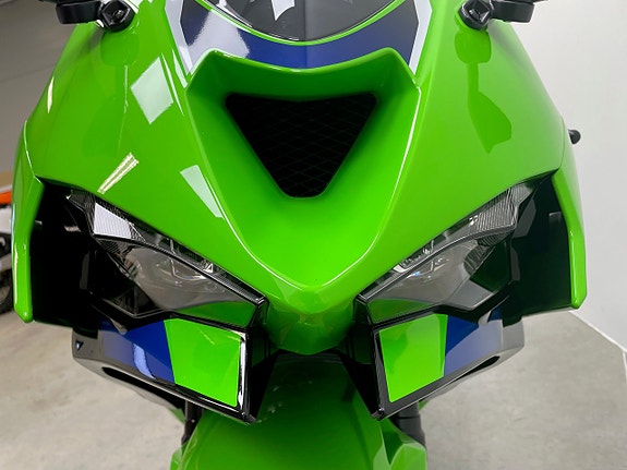 Kawasaki ZX-6R 2026 Hemma i butiken 7 of 8