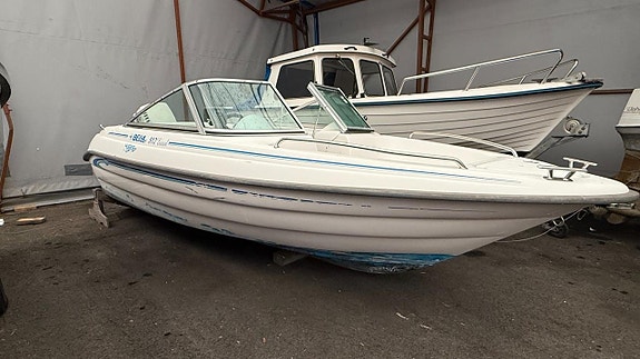 Bella 512 Excel, Johnson 115hk