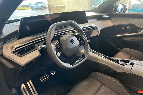 Peugeot 5008 5 of 5
