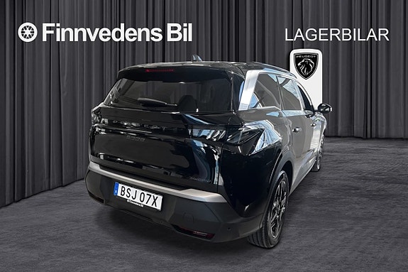 Peugeot 5008 3 of 5