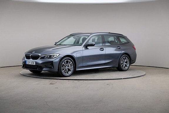 BMW 330e