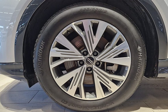 Audi Q4 Sportback e-tron 5 of 5