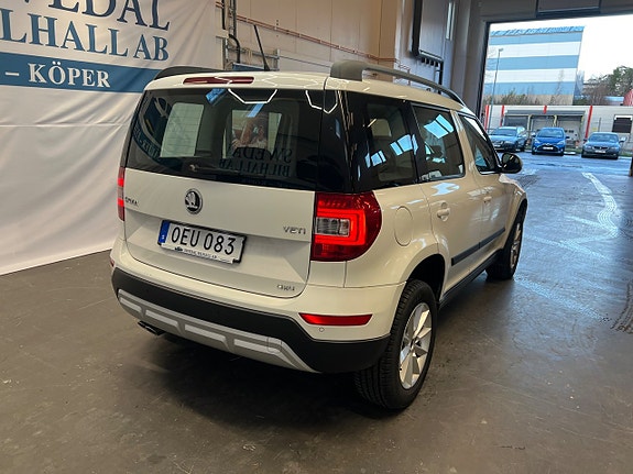 Skoda Yeti Outdoor 8 of 16