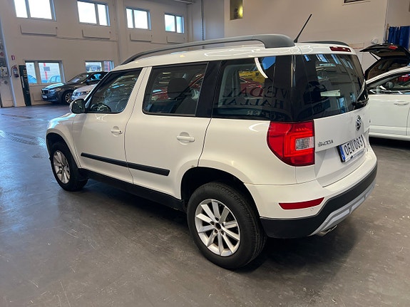 Skoda Yeti Outdoor 6 of 16