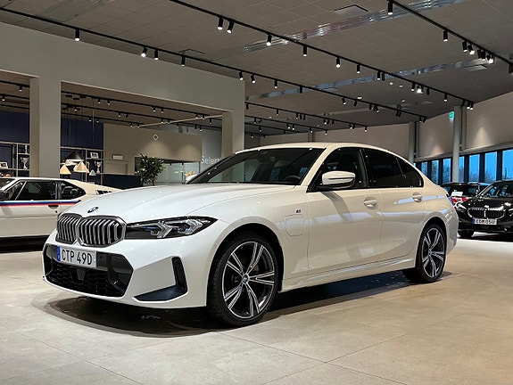 BMW 330e