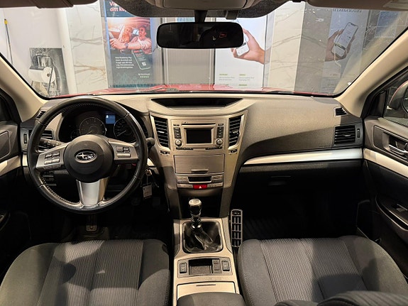 Subaru Legacy 9 of 22