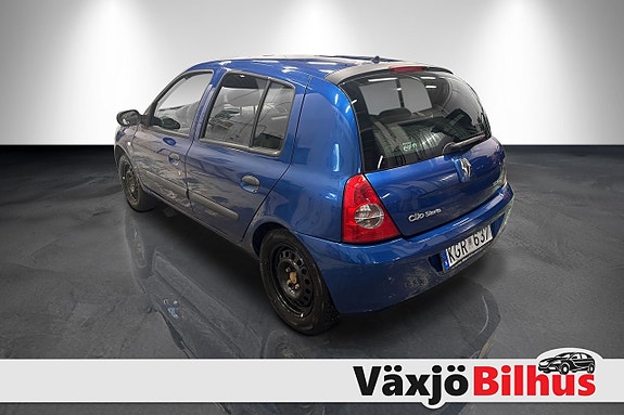 Renault Clio 2 of 5