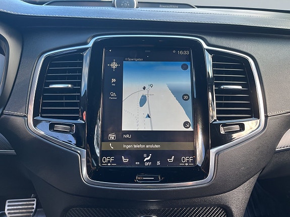 Volvo XC90 11 of 23