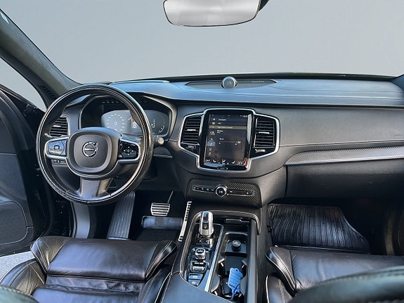 Volvo XC90 8 of 23
