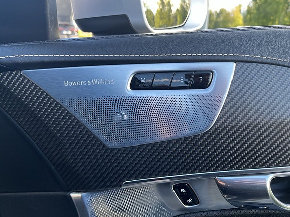 Volvo XC90 18 of 23
