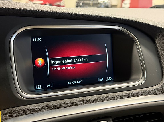 Volvo V40 16 of 18