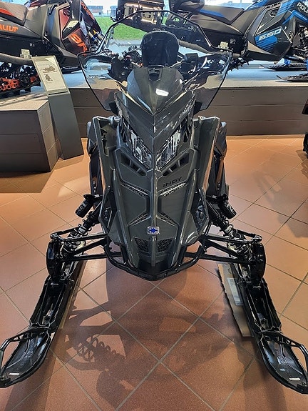 Polaris Indy Adventure S4 137" 7 of 8