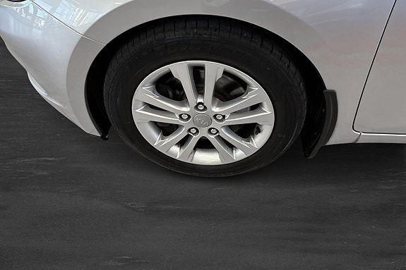 Kia Ceed 5 of 11