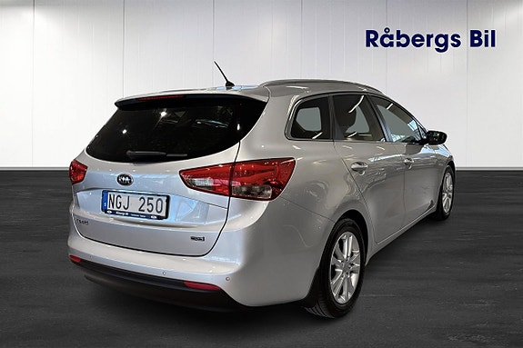 Kia Ceed 4 of 11