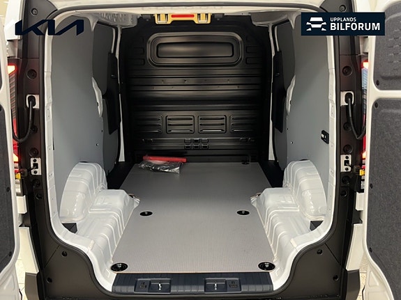 Kia PV5 14 of 15