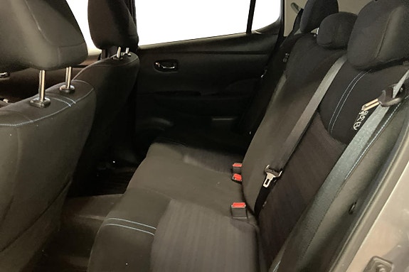 Nissan Leaf 19 of 21
