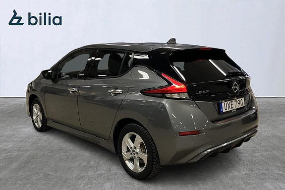 Nissan Leaf 4 of 5
