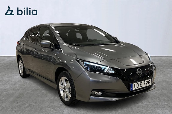 Nissan Leaf 3 of 5