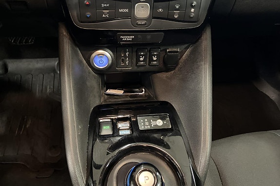 Nissan Leaf 14 of 21