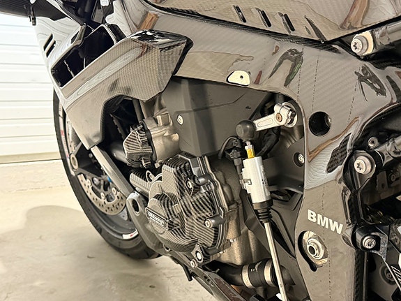 BMW Motorrad M 1000 R Full Carbon Fiber 8 of 13