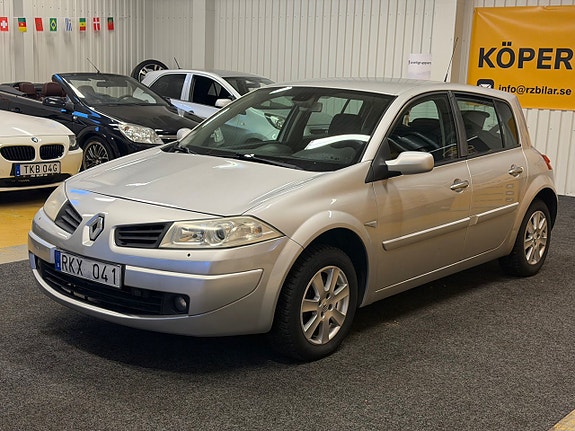 Renault Megane II 3 of 5