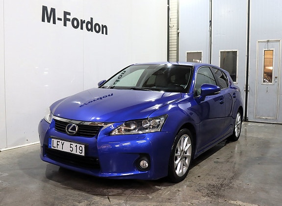 Lexus CT200h