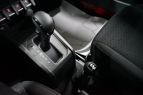 Suzuki Jimny 9 of 23