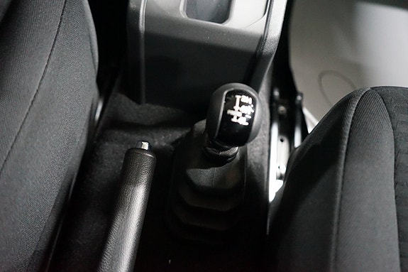 Suzuki Jimny 18 of 23