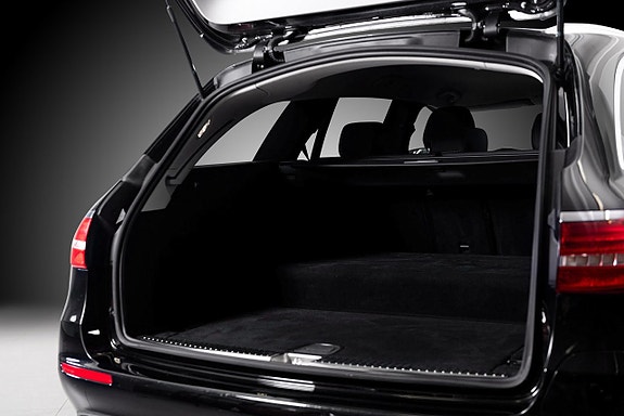 Mercedes-Benz E300 de 6 of 17